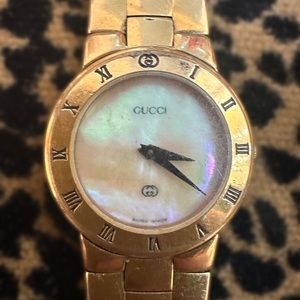 Gucci 3300L Gold & Mother of Pearl Watch